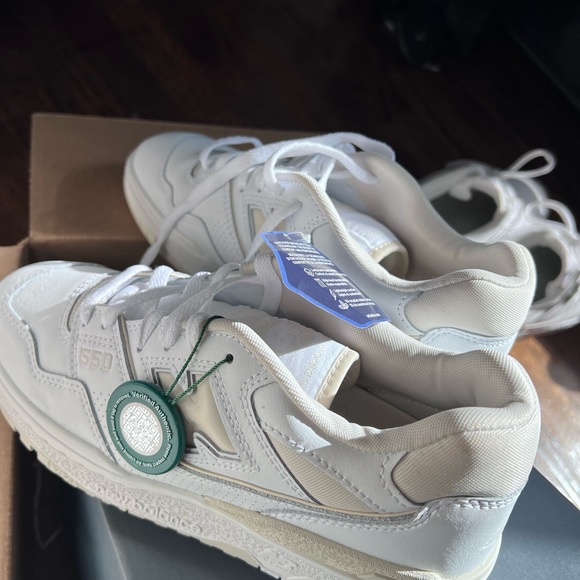 NEW BALANCE 550’s White/Birch - Picture 3 of 7